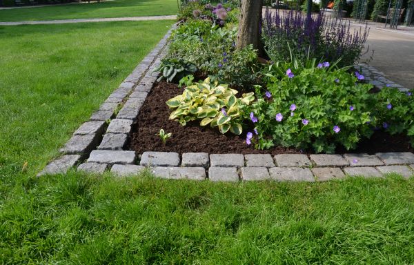 Stone Edging Installation in Gaithersburg